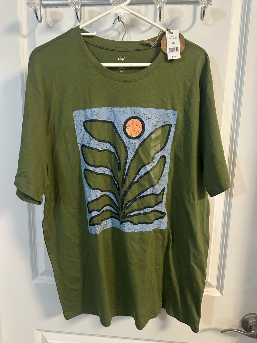 dip Olive Graphic  T-Shirt with Sun Motif